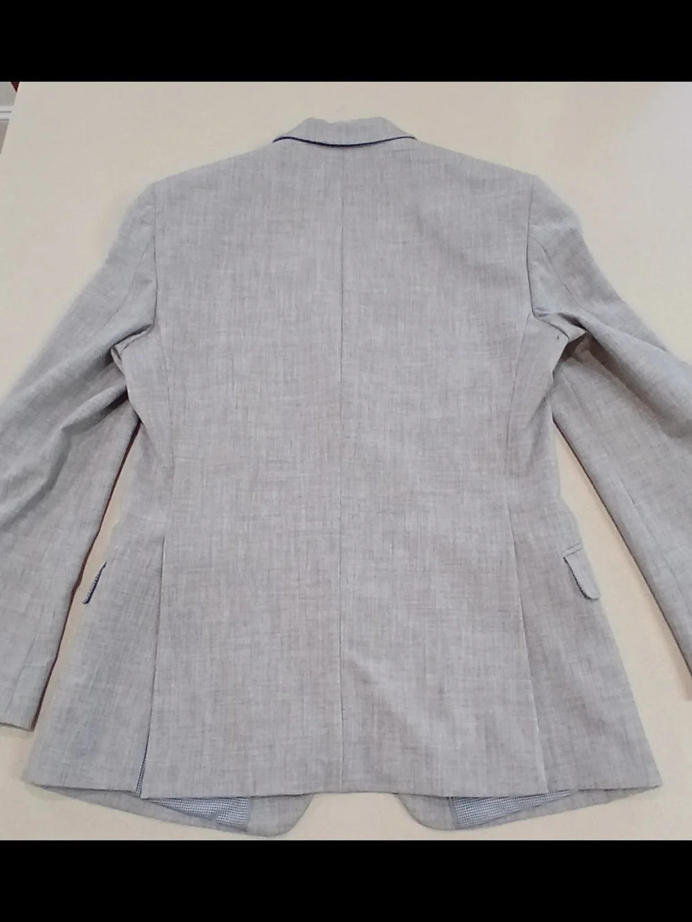 Madison Modern Fit Light Gray Two-Button Men's Blazer 38r